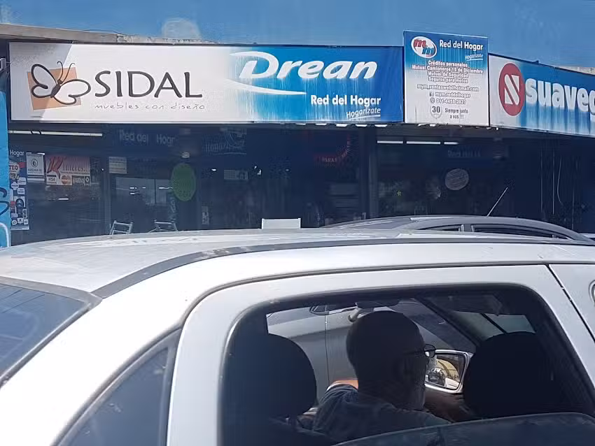 Estaci&oacute;n Ituzaing&oacute;, Tren Sarmiento