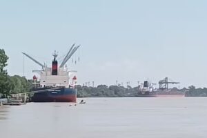 Lancha Esperanza (paseos al Delta de Campana)