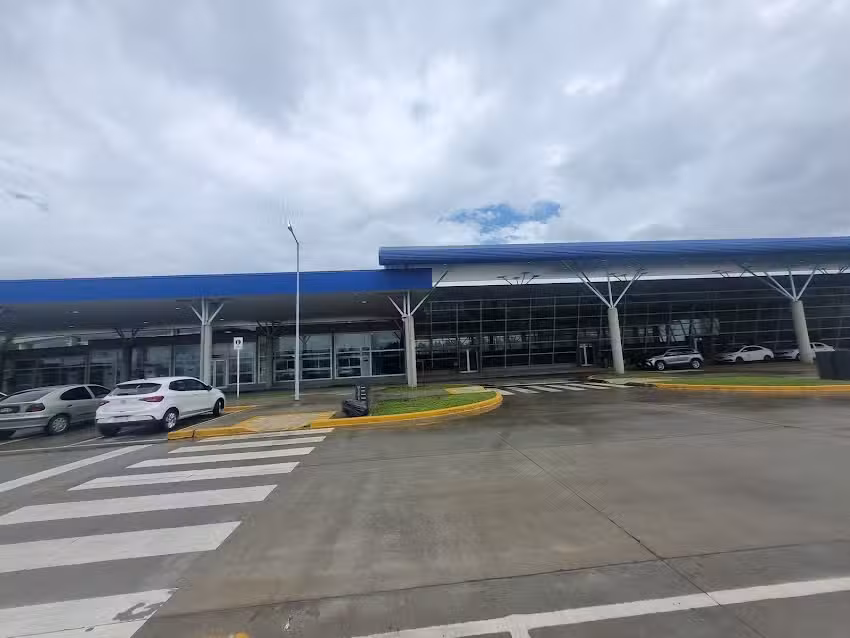 Nueva Terminal de &Oacute;mnibus de Jun&iacute;n