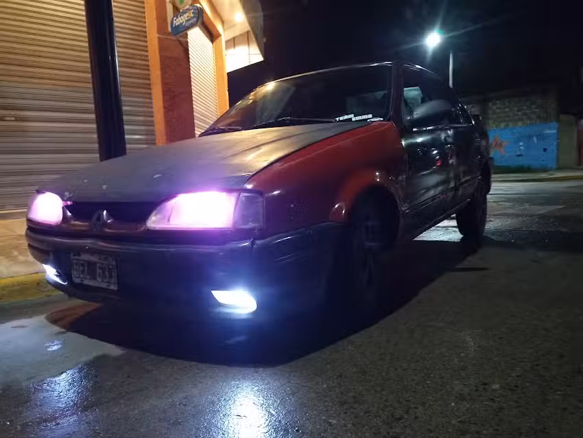 Remis Sabrina Atendido Por Sus Due&ntilde;os