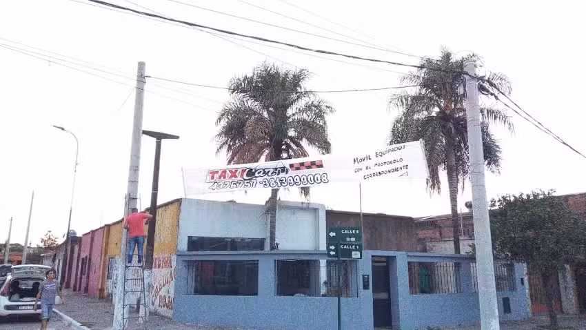 Taxi car agencia de taxi las 24 hs.