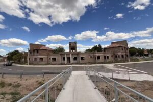 Taxi – Cocheria Lara