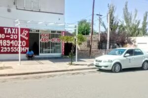 Taxi Cuarenta Veinte