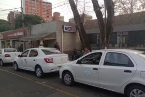 Taxi Radio Mart&iacute;nez