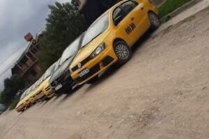 Taxi remis viajes especiales.