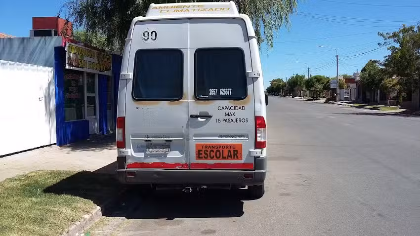 Transporte Escolar Gonzalez